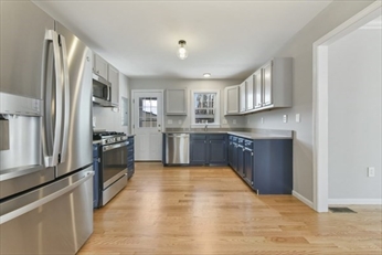 3 bed, 1.5 bath apartment for rent at 23 Taylor St Unit 1, Dorchester — photo 4 of 23