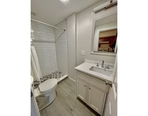 1 bed, 1 bath apartment for rent at 36 Clarendon St Unit 1, South End — photo 2 of 7