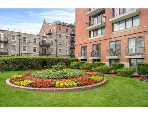 1 bed, 1 bath apartment for rent at 357 Commercial St Unit 9, Waterfront — photo 2 of 19