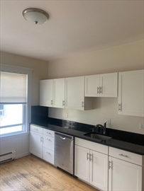 2 bed, 1 bath apartment for rent at 62 Warren Ave Unit 2, Milton — photo 2 of 5