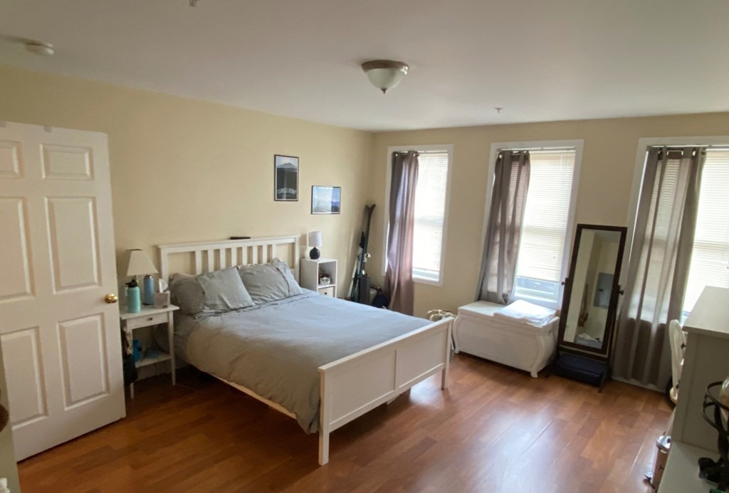 3 bed, 2 bath apartment for rent at 47 Chelsea St Unit 1, East Boston — photo 1 of 10