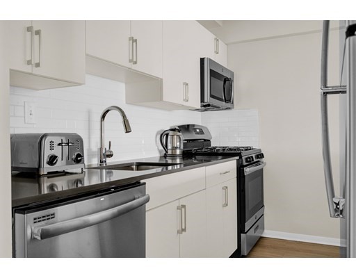 1 bed, 1 bath apartment for rent at 10 Emerson Pl Unit 4B, West End — photo 37 of 38