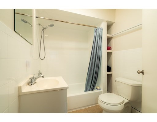 1 bed, 1 bath apartment for rent at 1102 Cambridge St Unit 2R, Inman Square — photo 2 of 3