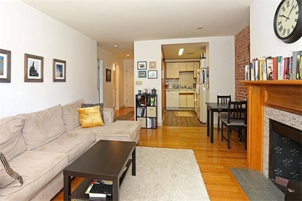 1 bed, 1 bath apartment for rent at 90 Gainsborough St Unit 302E, Fenway — photo 4 of 6
