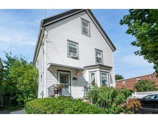 4 bed, 2.5 bath apartment for rent at 1528 Eastern Ave Unit 1, Malden — photo 20 of 40
