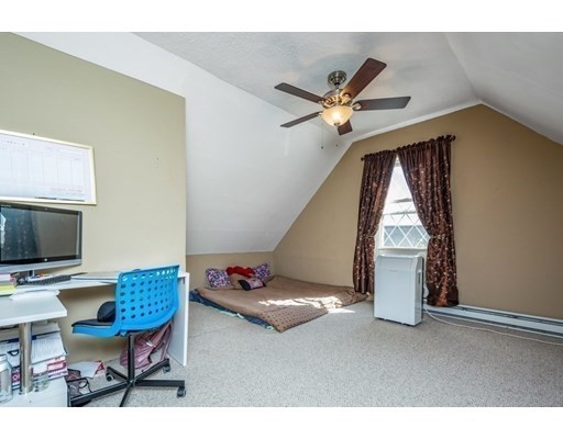 4 bed, 2.5 bath apartment for rent at 1528 Eastern Ave Unit 1, Malden — photo 22 of 40