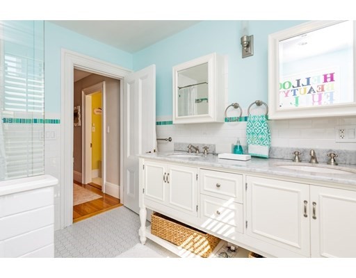 5 bed, 3.5 bath apartment for rent at 340 Marlborough St Unit 0, Back Bay — photo 23 of 40