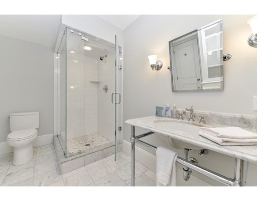 2 bed, 2 bath apartment for rent at 163 Marlborough St Unit 3, Back Bay — photo 24 of 27