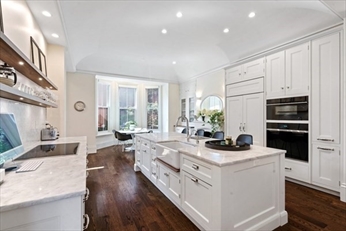 3 bed, 2.5 bath apartment for rent at 57 Monmouth St Unit Sf, Longwood — photo 3 of 28