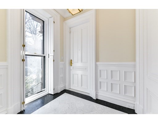2 bed, 2 bath apartment for rent at 163 Marlborough St Unit 3, Back Bay — photo 25 of 27