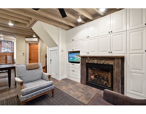 2 bed, 2 bath apartment for rent at 6 North Hudson St Unit 1, North End — photo 30 of 33