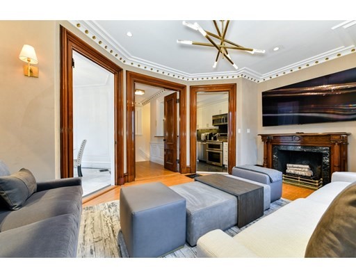 2 bed, 2 bath apartment for rent at 163 Marlborough St Unit 3, Back Bay — photo 3 of 27