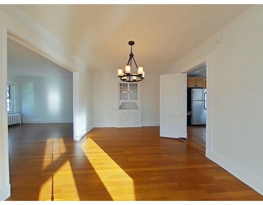 3 bed, 1.5 bath apartment for rent at 44 Madison Ave Unit 2, Newton — photo 3 of 16