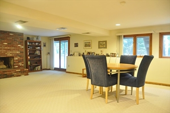3 bed, 2.5 bath apartment for rent at 4 Crestview Ln Unit 0, Milton — photo 15 of 19