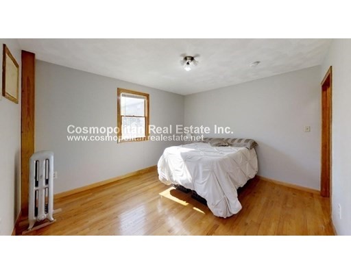 3 bed, 1 bath apartment for rent at 43 Gordon Ave Unit 1, Medford — photo 3 of 28