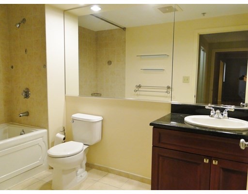 2 bed, 2 bath apartment for rent at 1 Nassau St Unit 1607, Midtown — photo 21 of 21