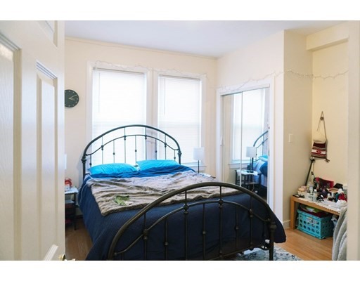 2 bed, 1 bath apartment for rent at 793 Main St Unit 4, Malden — photo 3 of 12
