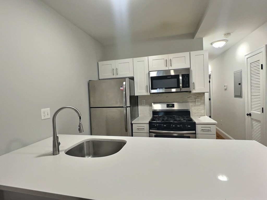 255 Paris St, East Boston