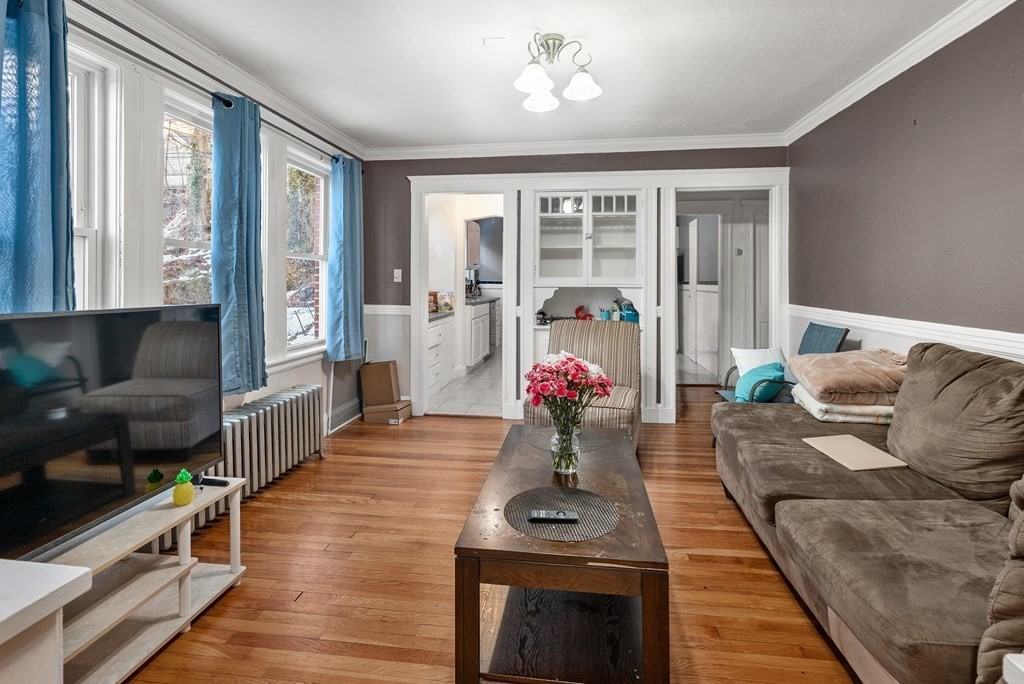 3 bed, 1 bath apartment for rent at 88 Colborne Rd Unit Sf, Brighton — photo 2 of 16