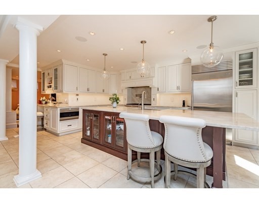 5 bed, 3.5 bath apartment for rent at 340 Marlborough St Unit 0, Back Bay — photo 35 of 40
