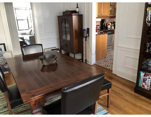 3 bed, 2 bath apartment for rent at 411 Washington St Unit 4, Brookline Village — photo 4 of 15