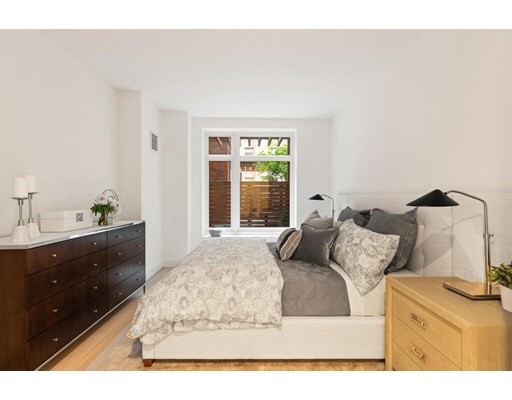 3 bed, 2 bath apartment for rent at 100 Lovejoy Pl Unit 3L, Waterfront — photo 4 of 12