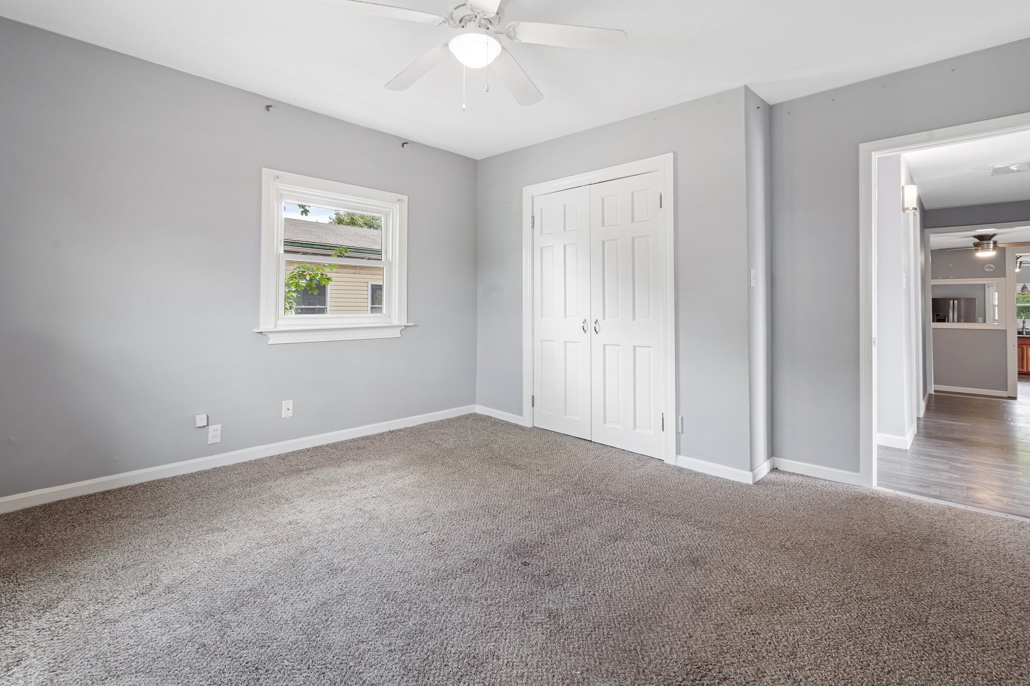 4 bed, 2 bath apartment for rent at 49 Prospect St Unit 2, Banks Square — photo 5 of 12