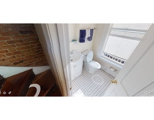 4 bed, 2 bath apartment for rent at 16 Reedsdale St Unit 18, Allston — photo 4 of 7