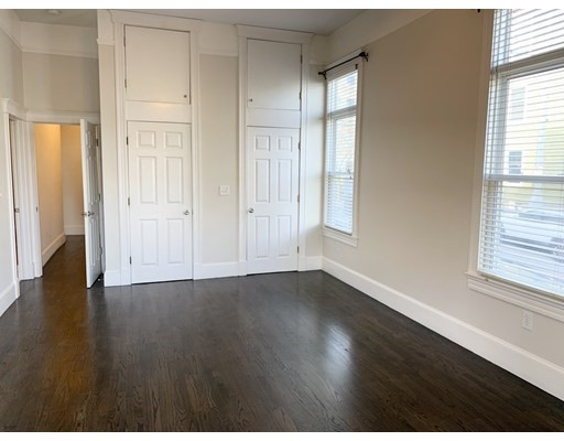3 bed, 2.5 bath apartment for rent at 88 G St Unit 1, South Boston — photo 4 of 17