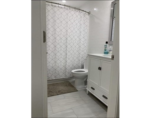3 bed, 2.5 bath apartment for rent at 50 Waverly St Unit C, Brighton — photo 4 of 23