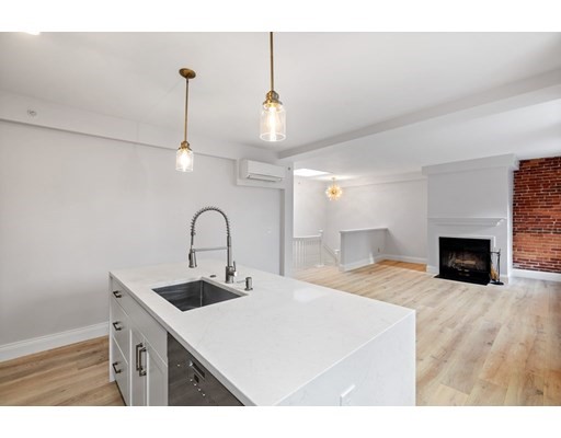 2 bed, 2 bath apartment for rent at 3 Mount Vernon Sq Unit 3, Beacon Hill — photo 29 of 38