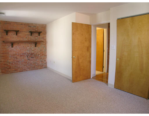 2 bed, 1 bath apartment for rent at 87 Gainsborough St Unit 306, Fenway — photo 6 of 6