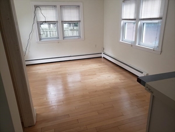 3 bed, 2 bath apartment for rent at 92 Pine Hill Rd Unit 92, Dedham — photo 7 of 9