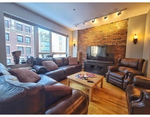 2 bed, 2.5 bath apartment for rent at 99 105 Broad St Unit 7C, Waterfront — photo 5 of 20