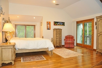3 bed, 2.5 bath apartment for rent at 4 Crestview Ln Unit 0, Milton — photo 13 of 19