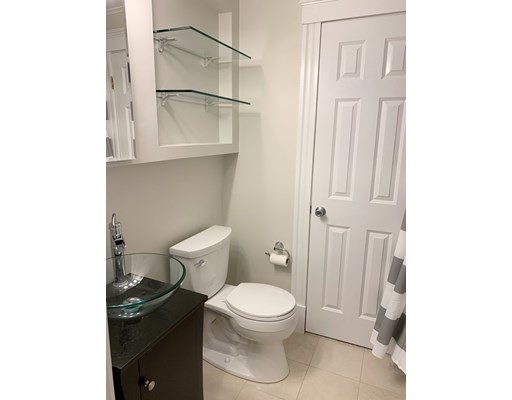 3 bed, 2.5 bath apartment for rent at 88 G St Unit 1, South Boston — photo 5 of 17