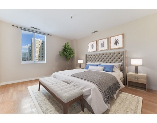 3 bed, 2 bath apartment for rent at 4 Canal Park Unit 412, East Cambridge — photo 3 of 5