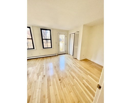 1 bed, 1 bath apartment for rent at 36 Clarendon St Unit 1, South End — photo 5 of 7