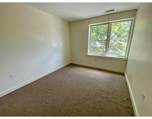 2 bed, 2 bath apartment for rent at 99 Chestnut Hill Ave Unit 302, Brighton — photo 5 of 21
