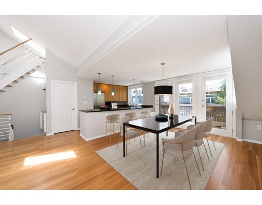3 bed, 2.5 bath apartment for rent at 25 Union Park Unit 0, South End — photo 5 of 21