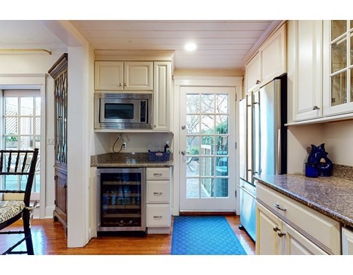 2 bed, 2 bath apartment for rent at 23 Pinckney St Unit 1, Beacon Hill — photo 18 of 27