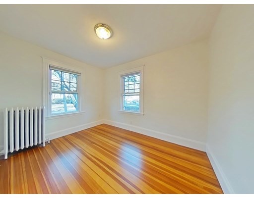 3 bed, 1.5 bath apartment for rent at 44 Madison Ave Unit 2, Newton — photo 6 of 16