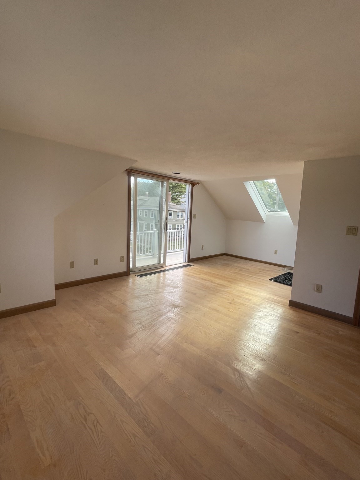2 bed, 1 bath apartment for rent at 32-34 Fessenden Rd Unit 3, Arlington Heights — photo 11 of 15