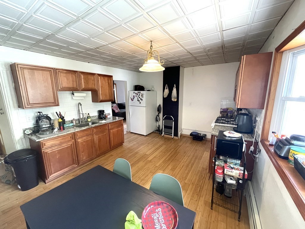 2 bed, 1 bath apartment for rent at 574 Hyde Park Ave Unit 2, Roslindale — photo 5 of 10
