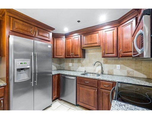 1 bed, 1 bath apartment for rent at 357 Commercial St Unit 9, Waterfront — photo 6 of 19