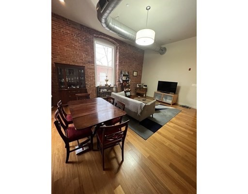 2 bed, 2 bath apartment for rent at 125 B St Unit 2B, South Boston — photo 6 of 11