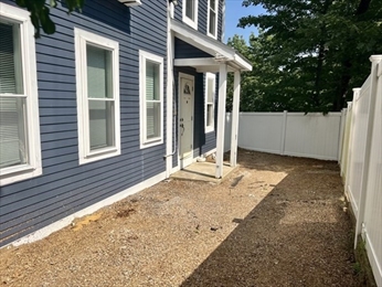 1 bed, 1.5 bath apartment for rent at 709 Hammond St Unit 1, Chestnut Hill — photo 8 of 12