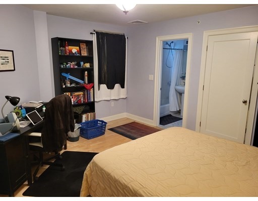 1 bed, 1 bath apartment for rent at 20 Chapel St Unit C807, Longwood — photo 1 of 4