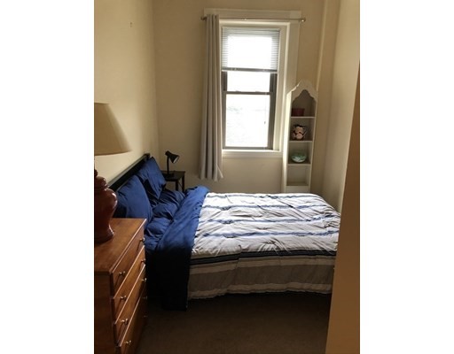 2 bed, 1.5 bath apartment for rent at 1083 Beacon St Unit 2, Longwood — photo 1 of 3