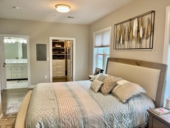 3 bed, 2 bath apartment for rent at 966 Hyde Park Ave Unit 303, Hyde Park — photo 9 of 14
